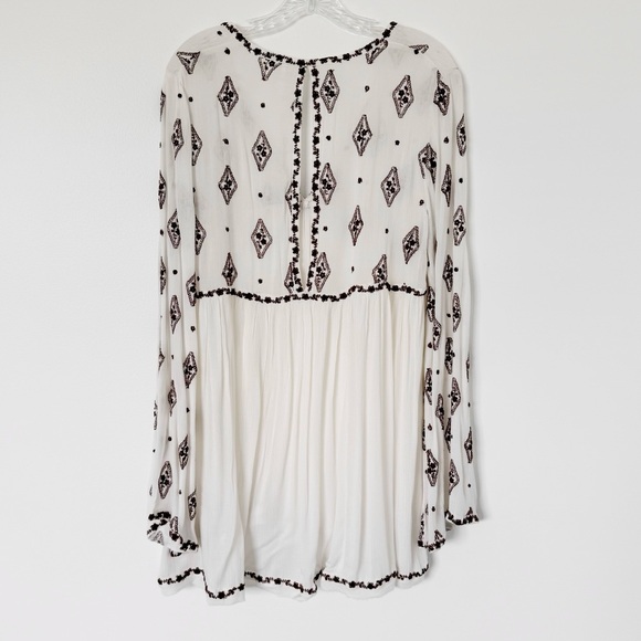 Free People Diamond Embroidery Off White Tunic Blouse Top Size Medium - Picture 7 of 7